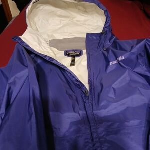 Patagonia Blue and Cream Jacket